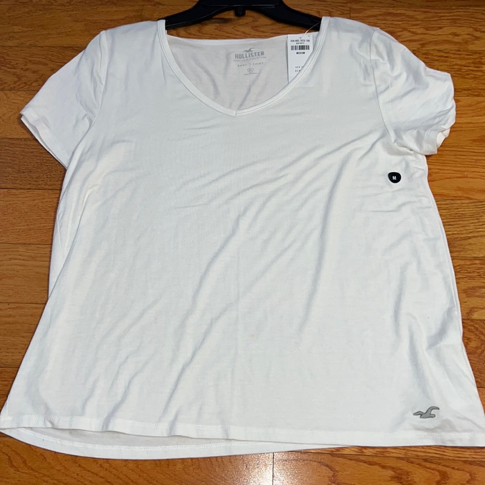 White t-shirt